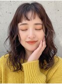 大人可愛い20代30代40代 セミロング×パーマ シースルーバング