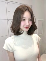 オニキス(ONYX)&nbsp;C35ミディアム韓国レイヤーカットヨシンモリオリーブベージュ