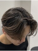 初カラーでも明るくなりすぎないナチュラルバレイヤージュ