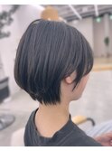 大人かわいい耳掛けショートボブ