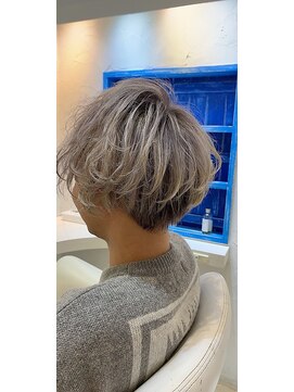 ウーロス(uros.) ミルクティーグレー