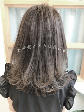 アミトヘアアンドサロン(amito hair&salon) 透明感/ミルクティーグレージュ/ふんわりセミディ