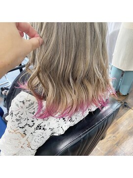 ガルボ ヘアー(garbo hair) 【人気】裾ピンク×ホワイティーカラー♪