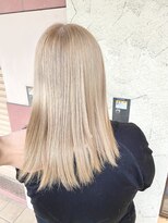 リー ヴィータ 上新庄(Lee Vita)&nbsp;ベージュカラー×ブロンドカラー×透明感×ケアブリーチ