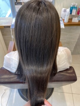 ミント バイ フォルテ(mint by FORTE) 艶グレージュ