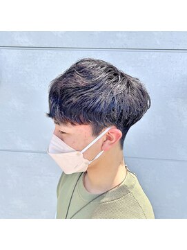 ヘアステージアミカル メンズニュアンスパーマ