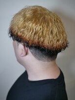 スウェルホワイト(SWELL WHITE)&nbsp;波巻きスパイラルマッシュ×キツネカラー　福岡メンズヘア