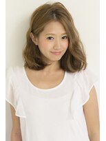 クオン(kuon) 耳かけラフウェーブミディアム