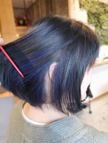バルビエーレ アーディ(Barbier Adi) ショートボブ インナーか