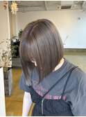 透明感抜群グレージュカラー