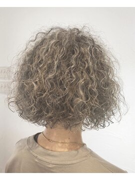 マノン(manon) グレイヘア／白髪ぼかしハイライト・ローライト