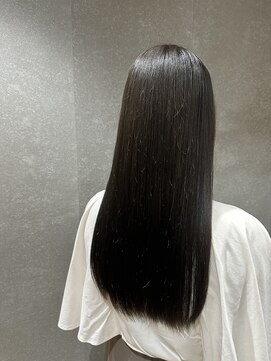 ヘアーアンドライフ ブランシェ(HAIR&LIFE Branche) パヤパヤを抑えるカラートリートメントで綺麗なロングスタイルを