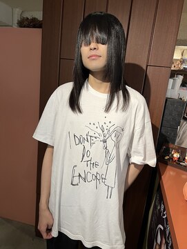 ☆☆メンズのロングヘアスタイル 黒髪ぱっつん