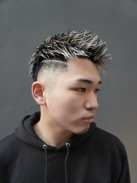 メンズグルーミングナンバーナイン(MEN'S GROOMING NUMBER NINE) フェードカット/姫路バーバー/【早田隼哉】