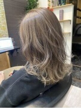 アルファ(alpha) 暗めカラー/グランマッシュ/デザインカラ/フェイスフレーミング