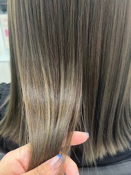 モア 下通店(MORE) 艶髪グレージュ／イルミナカラー