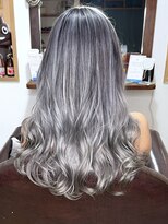 ブレイズヘアー(BLAZEhair) 【デザインチェンジ可能】ホワイトシャドールーツ×ブリーチ3回