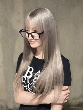 ラピステン 福岡天神 大名店(Lapis) ブリーチ/ハイトーン/ホワイトベージュ/シルバー/ケアブリーチ