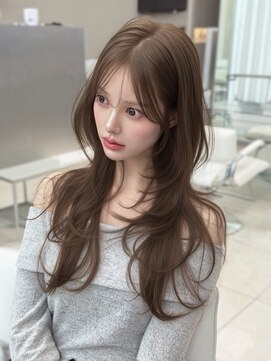 キティー サカエ(kiti SAKAE) ミディアムレイヤー ハッシュカット 韓国ヘア レイヤー 顔周り