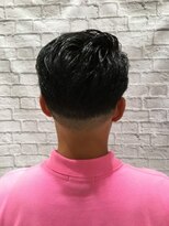 ミーティア バイ クアトロ(Meteor By QUATRO) 外国人風バーバースタイル