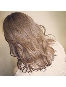 エーアイ 千石 巣鴨 白山店(Ai HAIR) 愛されクリームベージュ