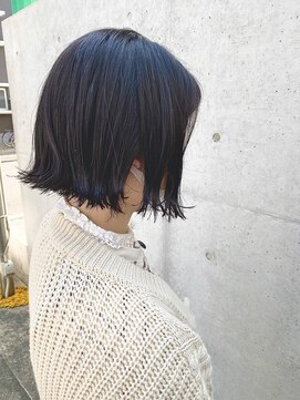 ヘアーメイク ヴァンセット HAIR & MAKE VINGT-SEPT あごライン切りっぱなしボブ