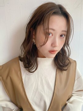 ベイルーム(BAYROOM by HONEY omotesando) 【BAYROOM横浜】抜け感たっぷりセンターパートカールミディ