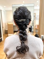 アロマ ヘアルーム 池袋店(AROMA hair room)&nbsp;シニヨンヘア　お呼ばれヘア　巻き下ろし　バレッタ