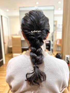 アロマ ヘアルーム 池袋店(AROMA hair room) シニヨンヘア　お呼ばれヘア　巻き下ろし　バレッタ