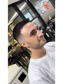 フランクスバーバーザスタンド(Frank’s barber the stand) アップバンクスキンフェードE