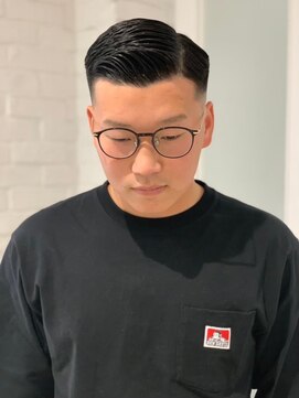 ヴァンメン 大曽根(VAN MEN) サイドパート/フェード/バーバースタイル