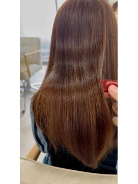 レヴィア(REVIA) レディース艶髪アッシュベージュ