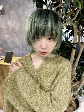 イコ(.ico) ショートカットショートヘアボブボブウルフネビージュワンレン