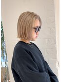 ナチュラルブロンドボブダブルカラー冬カラー透明感ブリーチ
