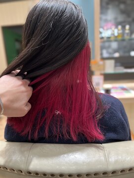 カシータヘアリゾート 熱田千年店(Casita Hair Resort) インナーカラー×レッドバイオレット