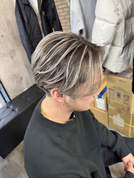LAFFメンズサロン バレイヤージュ×ハイライト の写真/【心斎橋】メンズ特化のデザイン技術。バレイヤージュ×ハイライトで魅せる、ワンランク上の男のスタイル