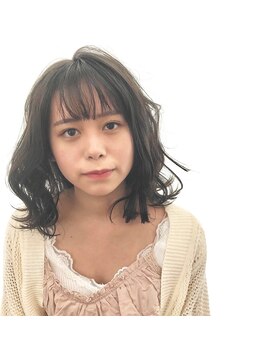 アローズソワン(HELLO'S SOIN) ゆるふわミディアム×ダークアッシュ