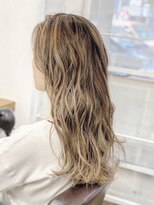 ルーム(Luum)&nbsp;コントラストハイライト　ｘ　　外国人風