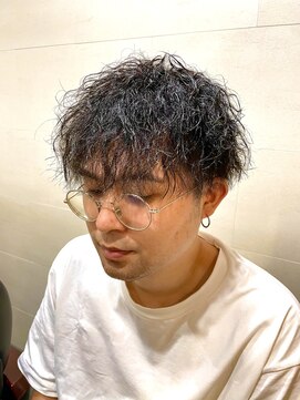 グレイスフル バーバープラチナム 六本木店(Graceful Barber platinum) レイヤーマッシュ／ハードツイストパーマ