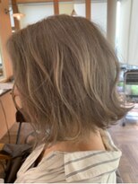 ラッシュヘアー(Rush hair) 外ハネ！ボブ！ミルクティーベージュ！