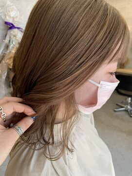 サロン ド モア(Salon de MORE) やわベージュ