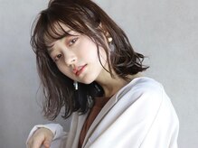 ワンメイクと思えない透明感ツヤ感!業界で大注目の魔法のイルミナカラ-