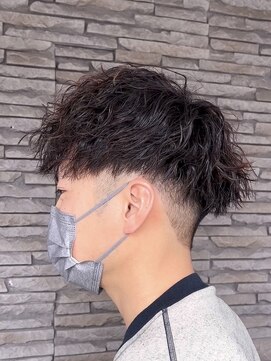 ハイバレーヘアーメゾン(HIGH VALLEY HAIRMAISON) メンズ波巻きパーマツイストスパイラルマッシュセンターパート