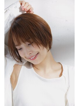 リノナ(Linona) 襟足スッキリ クールショートボブ グレイベージュ【リノナ】