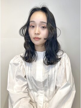 ノースイースト 登戸店(northeast) ブルーブラック/ウェーブヘア/ミディアムレイヤー