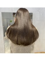 ミント(mint)&nbsp;【まろやかで透明感溢れるオリーブベージュ◎】