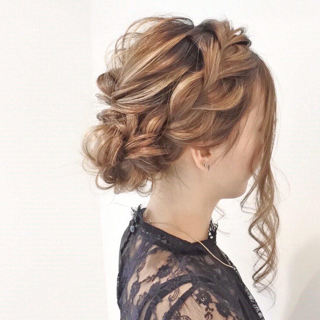 ルミナ 編み込みアップスタイル