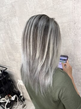 スキル 石岡(SKILL) ニュアンスカラー/ハイトーンカラー/シルバーアッシュ