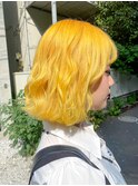イエローカラー/顔周りカット/ボブ/ハイトーンカラー/派手髪