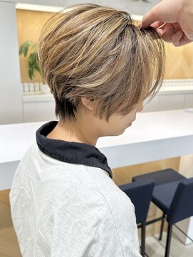 ステア ケース(stair case) 大人かわいい髪質改善ハイライトグレージュハンサムショート